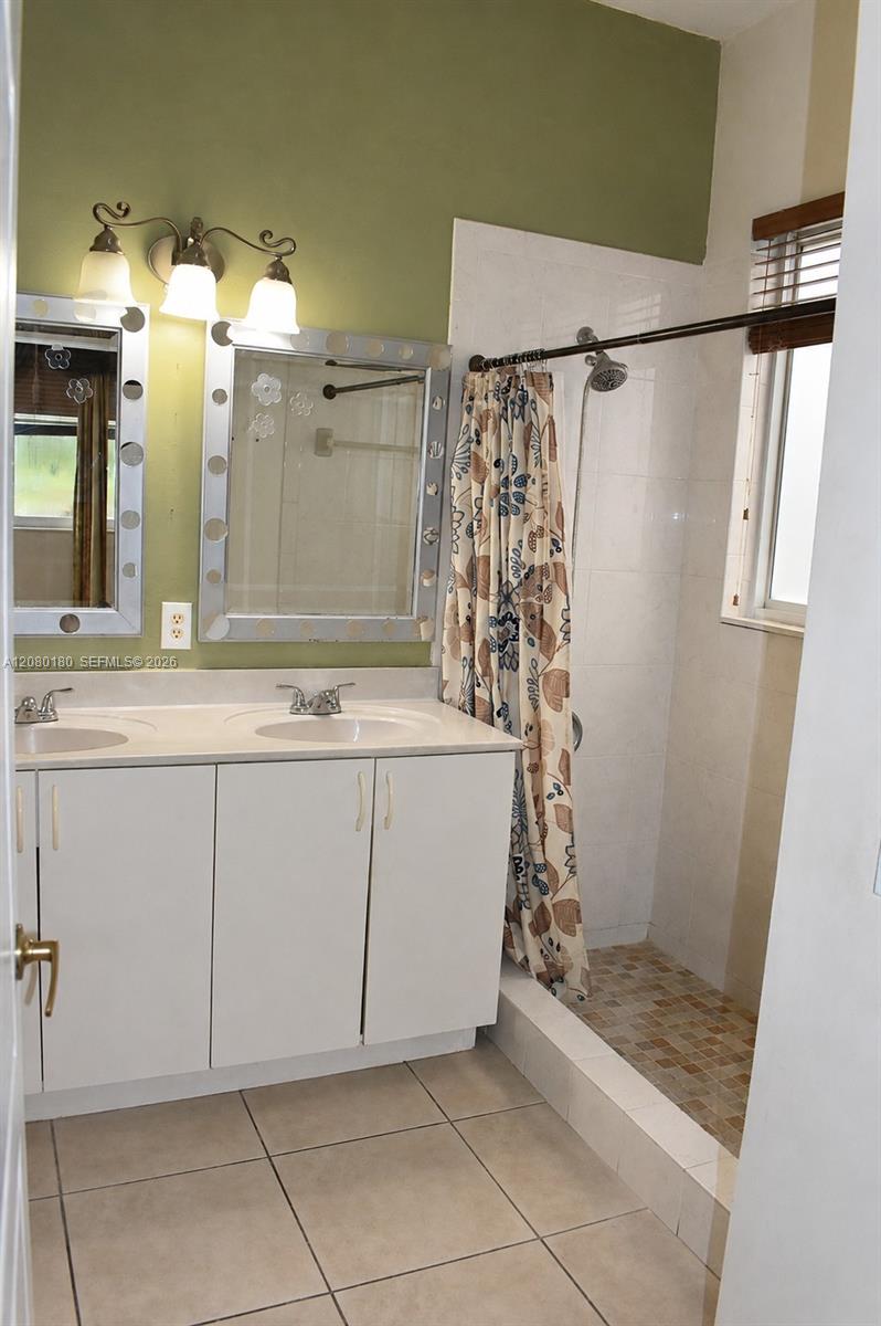 3745 NE 23 Ct thumbnail 21